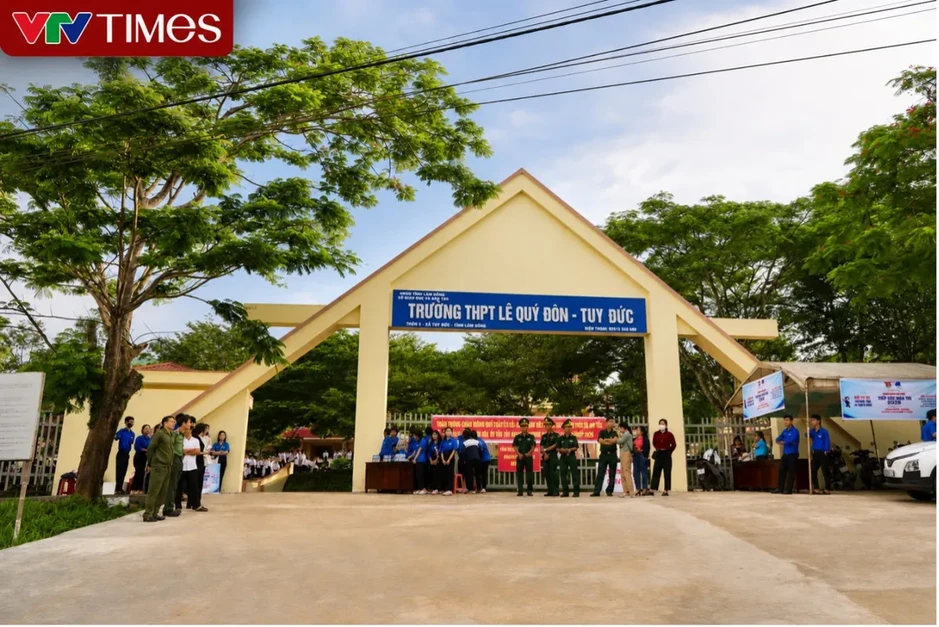 Lâm Đồng: Thí sinh tự tin bước vào môn thi Ngữ Văn kỳ thi tốt nghiệp THPT năm 2026 Lâm Đồng: Thí sinh tự tin bước vào môn thi Ngữ Văn kỳ thi tốt nghiệp THPT năm 2026