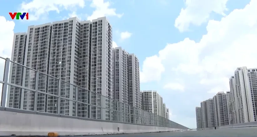 Lần đầu tiên TP Hồ Chí Minh lắp tường chống ồn, trải nhựa rỗng trên Vành đai 3 Lần đầu tiên TP Hồ Chí Minh lắp tường chống ồn, trải nhựa rỗng trên Vành đai 3