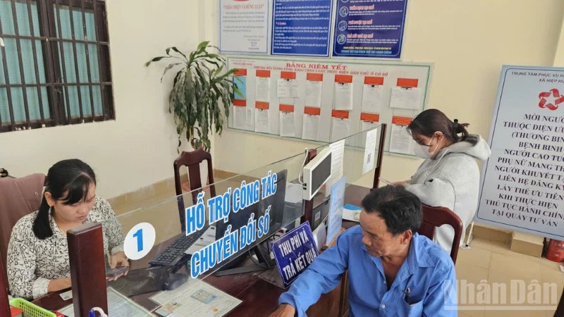 Lan tỏa mô hình “Dân vận khéo” trong giải quyết thủ tục hành chính Lan tỏa mô hình “Dân vận khéo” trong giải quyết thủ tục hành chính