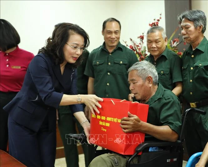 Lan tỏa nghĩa tình tri ân người có công trên cả nước Lan tỏa nghĩa tình tri ân người có công trên cả nước