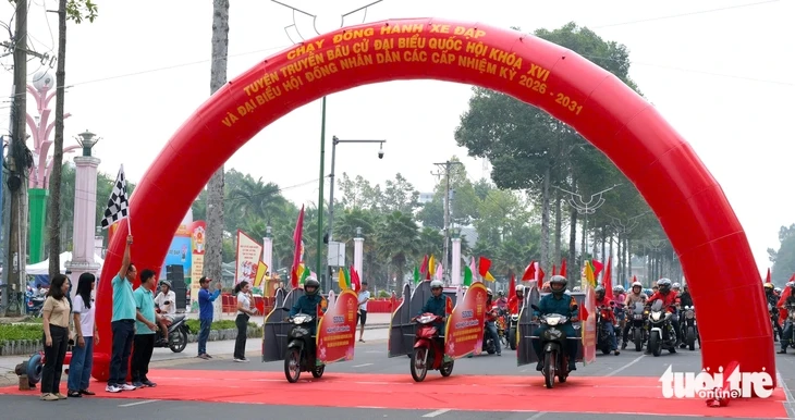 Lan tỏa thông tin bầu cử bằng công nghệ AI, bản đồ số, mã QR Lan tỏa thông tin bầu cử bằng công nghệ AI, bản đồ số, mã QR
