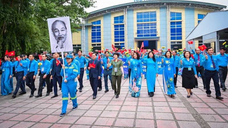 Lan tỏa tinh thần lao động bất diệt Lan tỏa tinh thần lao động bất diệt