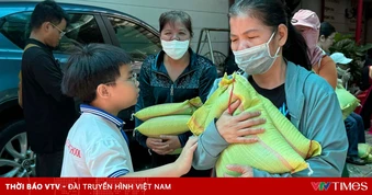 Lan tỏa tình thương từ mái trường đến những người dân khó khăn ở TP Hồ Chí Minh