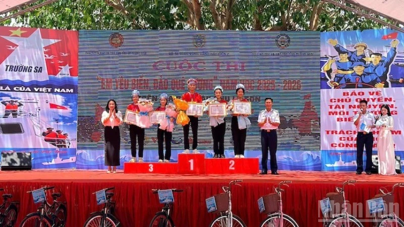 Lan tỏa tình yêu biển, đảo quê hương đến thế hệ trẻ đặc khu Lý Sơn Lan tỏa tình yêu biển, đảo quê hương đến thế hệ trẻ đặc khu Lý Sơn
