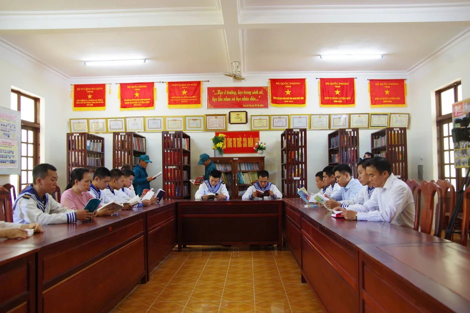 Lan tỏa văn hóa đọc nơi Đặc khu Trường Sa Lan tỏa văn hóa đọc nơi Đặc khu Trường Sa