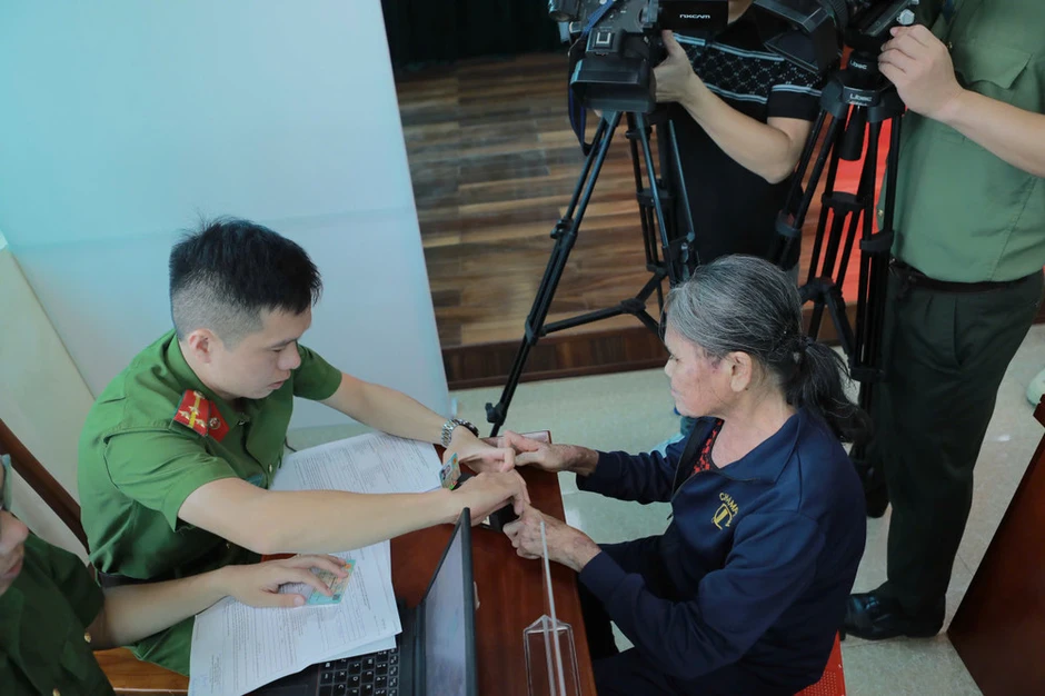 Lạng Sơn triển khai cao điểm lấy mẫu sinh phẩm ADN thân nhân liệt sĩ chưa rõ thông tin Lạng Sơn triển khai cao điểm lấy mẫu sinh phẩm ADN thân nhân liệt sĩ chưa rõ thông tin