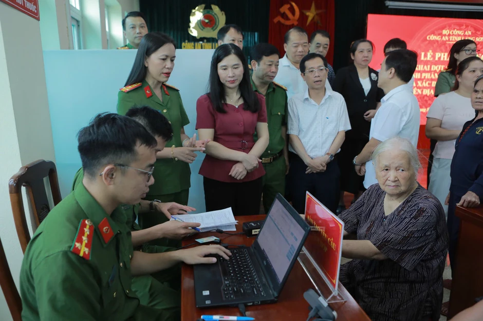 Lạng Sơn triển khai cao điểm lấy mẫu sinh phẩm ADN thân nhân liệt sĩ chưa rõ thông tin Lạng Sơn triển khai cao điểm lấy mẫu sinh phẩm ADN thân nhân liệt sĩ chưa rõ thông tin