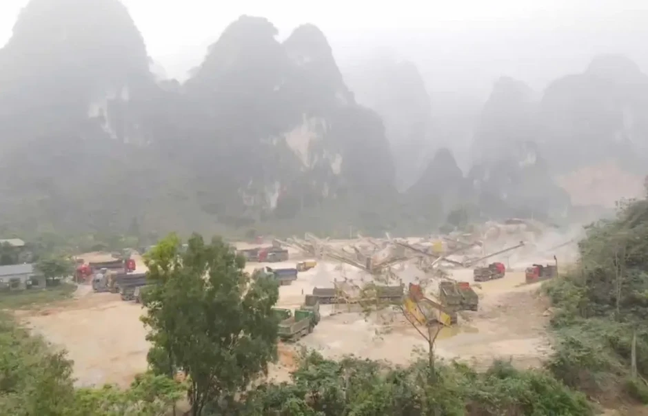 Lạng Sơn: Xử lý xe quá khổ quá tải, hãy ngăn chặn từ nguồn Lạng Sơn: Xử lý xe quá khổ quá tải, hãy ngăn chặn từ nguồn
