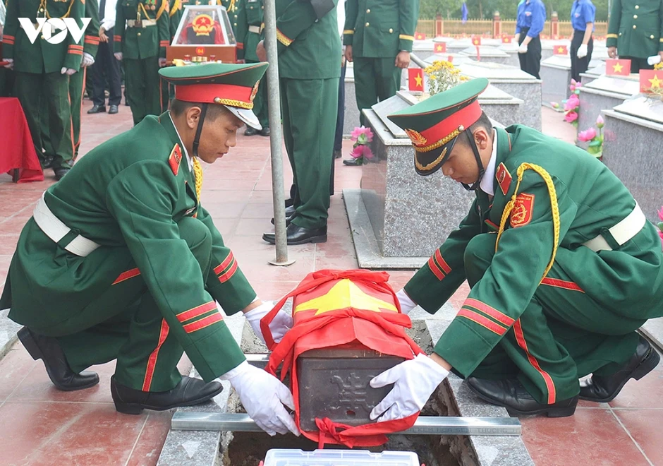 Lặng thầm hành trình đưa đồng đội từ hang Đá Sập trở về