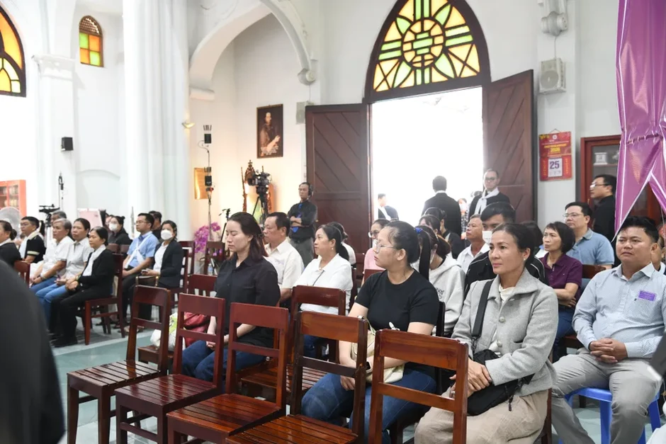 Lãnh đạo Bộ Dân tộc và Tôn giáo viếng tang Đức Hồng y Gioan Baotixita Phạm Minh Mẫn Lãnh đạo Bộ Dân tộc và Tôn giáo viếng tang Đức Hồng y Gioan Baotixita Phạm Minh Mẫn