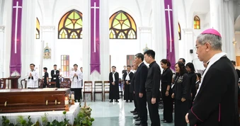 Lãnh đạo Bộ Dân tộc và Tôn giáo viếng tang Đức Hồng y Gioan Baotixita Phạm Minh Mẫn