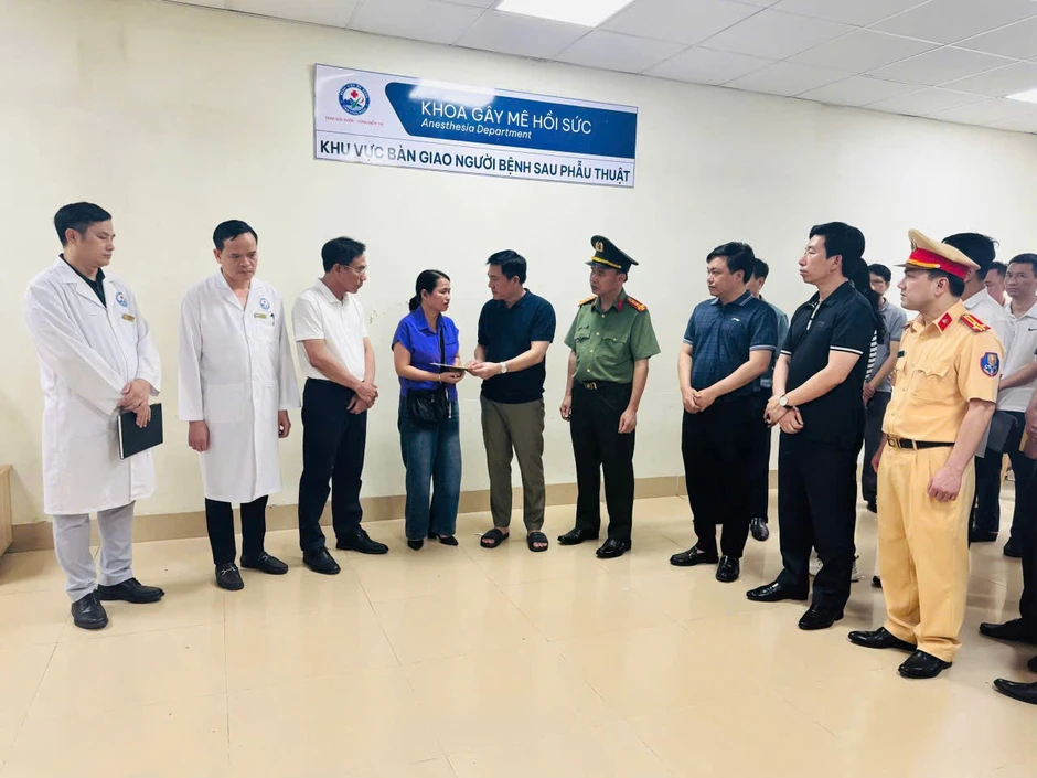 Lãnh đạo tỉnh Phú Thọ thăm, động viên nạn nhân trong vụ tai nạn ở Tam Đảo Lãnh đạo tỉnh Phú Thọ thăm, động viên nạn nhân trong vụ tai nạn ở Tam Đảo