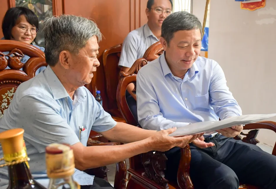Lãnh đạo TPHCM thăm, tri ân gia đình đồng chí Võ Trần Chí Lãnh đạo TPHCM thăm, tri ân gia đình đồng chí Võ Trần Chí