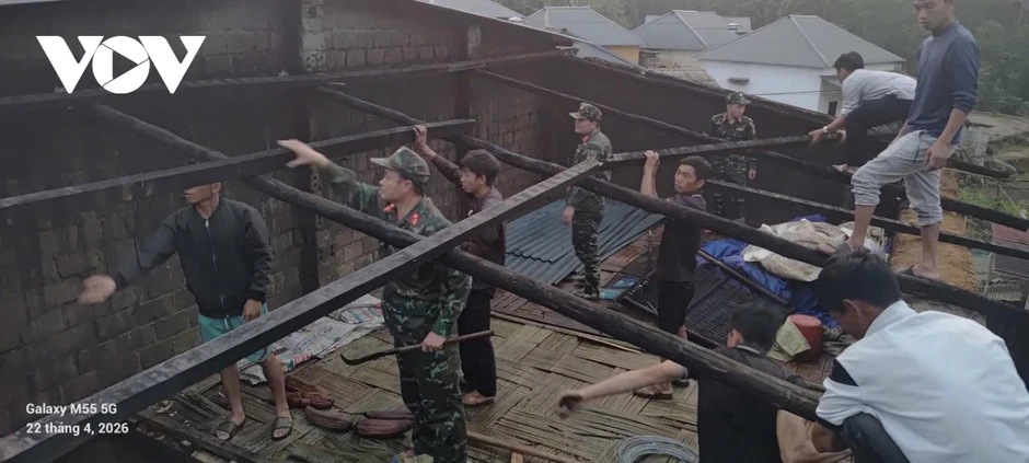 Lào Cai khẩn trương khắc phục hậu quả mưa dông Lào Cai khẩn trương khắc phục hậu quả mưa dông