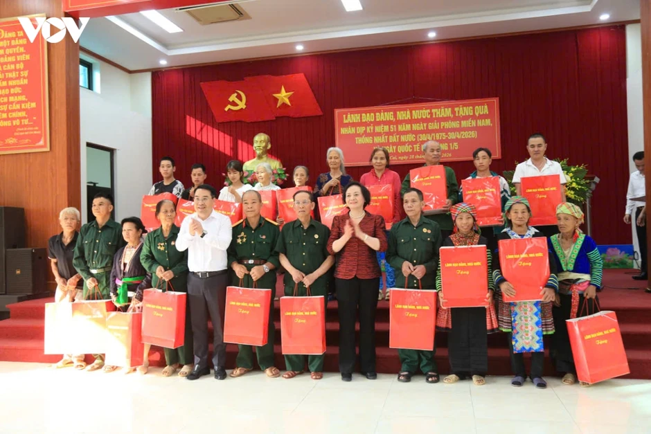 Lào Cai quyết tâm xóa nhà tạm, nhà dột nát cho hộ người có công, hộ thân nhân liệt sĩ Lào Cai quyết tâm xóa nhà tạm, nhà dột nát cho hộ người có công, hộ thân nhân liệt sĩ