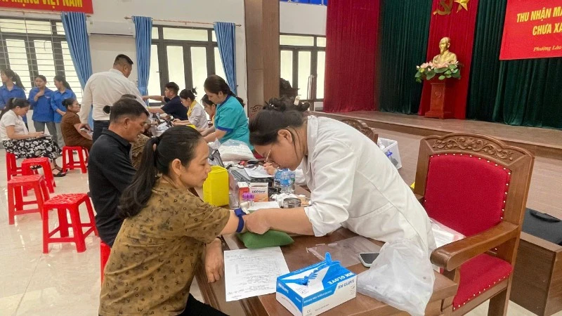 Lào Cai: Thắp lên hy vọng tìm lại tên cho liệt sĩ từ chiến dịch lấy mẫu ADN Lào Cai: Thắp lên hy vọng tìm lại tên cho liệt sĩ từ chiến dịch lấy mẫu ADN