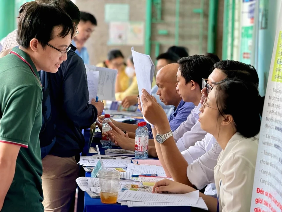 Lao động trung niên tại TP.HCM: Nhiều kinh nghiệm nhưng vẫn khó tìm việc Lao động trung niên tại TP.HCM: Nhiều kinh nghiệm nhưng vẫn khó tìm việc