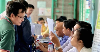 Lao động trung niên tại TP.HCM: Nhiều kinh nghiệm nhưng vẫn khó tìm việc