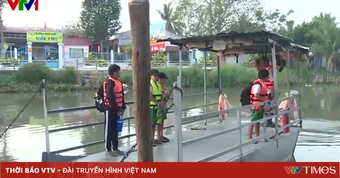 Lão nông nghèo lặng lẽ chèo đò miễn phí suốt 40 năm