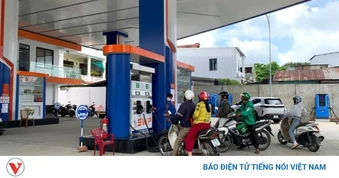 Lập biên bản cửa hàng bán xăng cầm chừng tại Huế