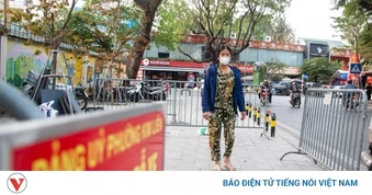 Lập rào chắn xe leo lên vỉa hè, lấy lại không gian cho người đi bộ
