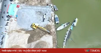 Lật ghe chở gạch ở Cà Mau khiến cha tử vong, con mất tích