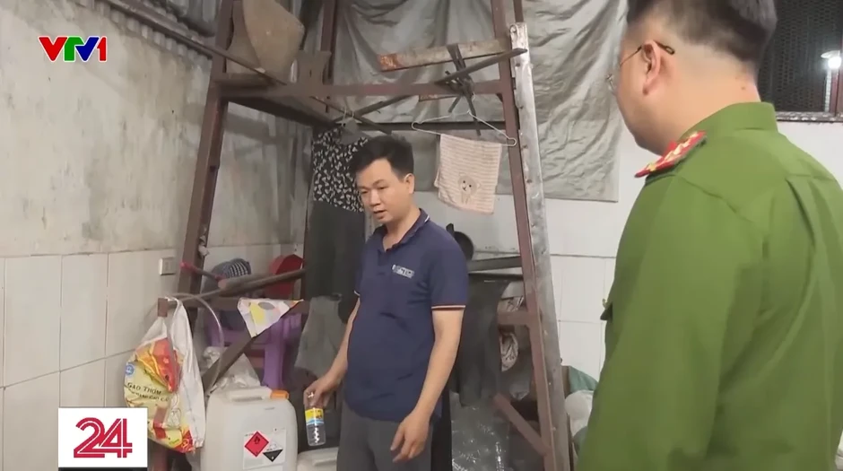 Lật tẩy công nghệ sản xuất “giấm gạo ủ men tự nhiên” từ nước lã và axit công nghiệp