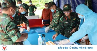 Lấy mẫu hài cốt liệt sĩ tại Nghĩa trang liệt sĩ Tịnh Biên, An Giang