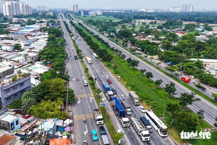 Liên danh Đèo Cả - Trí Tín đề xuất TP.HCM làm đường trên cao 6 làn dọc tuyến Nguyễn Văn Linh Liên danh Đèo Cả - Trí Tín đề xuất TP.HCM làm đường trên cao 6 làn dọc tuyến Nguyễn Văn Linh