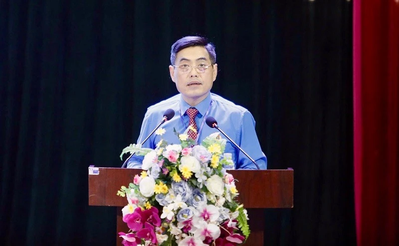 Liên đoàn Lao động tỉnh Điện Biên kết nạp mới đoàn viên công đoàn đạt 138,6% chỉ tiêu Trung ương giao Liên đoàn Lao động tỉnh Điện Biên kết nạp mới đoàn viên công đoàn đạt 138,6% chỉ tiêu Trung ương giao