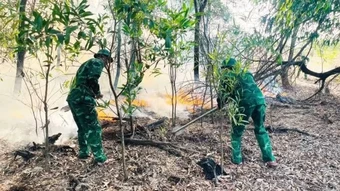 Liên tiếp xảy ra cháy rừng, Bộ đội Biên phòng Quảng Trị huy động lực lượng phối hợp chữa cháy