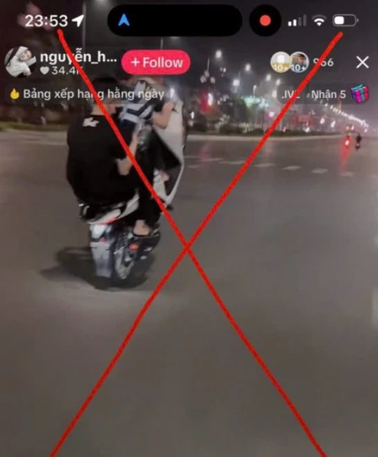 Livestream “bốc đầu” câu view, 4 thanh niên ở Hưng Yên bị xử lý
