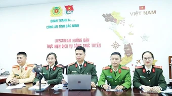 Livestream tăng tương tác với người dân
