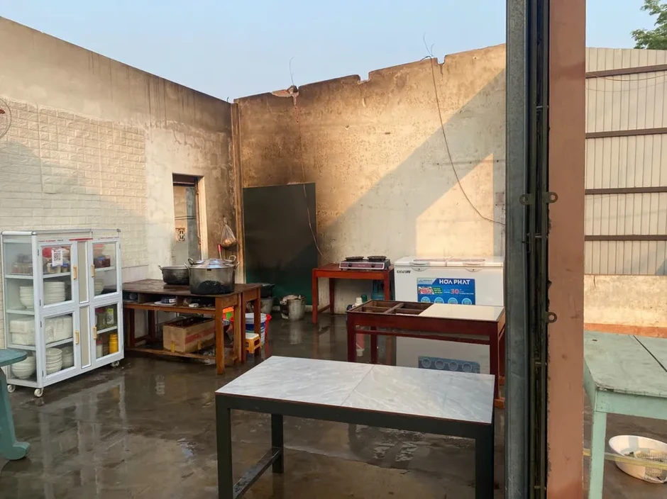Lốc xoáy làm tốc mái hàng loạt nhà dân ở Quảng Trị Lốc xoáy làm tốc mái hàng loạt nhà dân ở Quảng Trị
