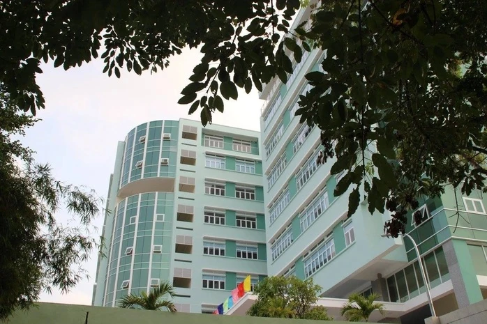 Lời kể của giảng viên trường cao đẳng ở TP.HCM bị nợ lương suốt 3 năm: “Có người làm shipper, người sửa máy để sống” Lời kể của giảng viên trường cao đẳng ở TP.HCM bị nợ lương suốt 3 năm: “Có người làm shipper, người sửa máy để sống”