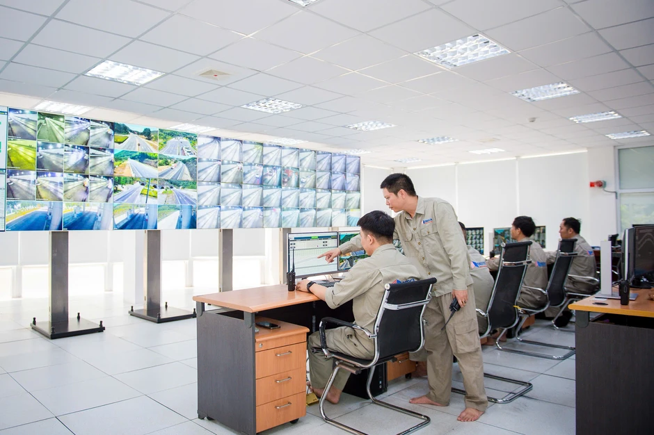 Lựa chọn công việc không nên chỉ dựa trên mức lương hiện tại, mà cần nhìn về cơ hội phát triển Lựa chọn công việc không nên chỉ dựa trên mức lương hiện tại, mà cần nhìn về cơ hội phát triển