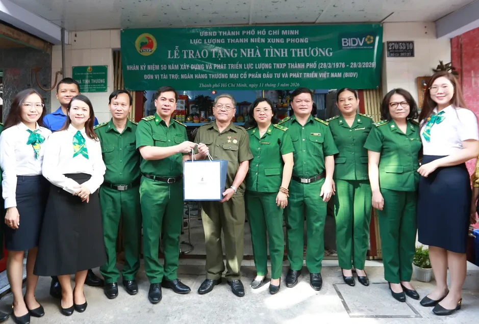 Lực lượng TNXP TPHCM tri ân, chăm lo đối tượng chính sách