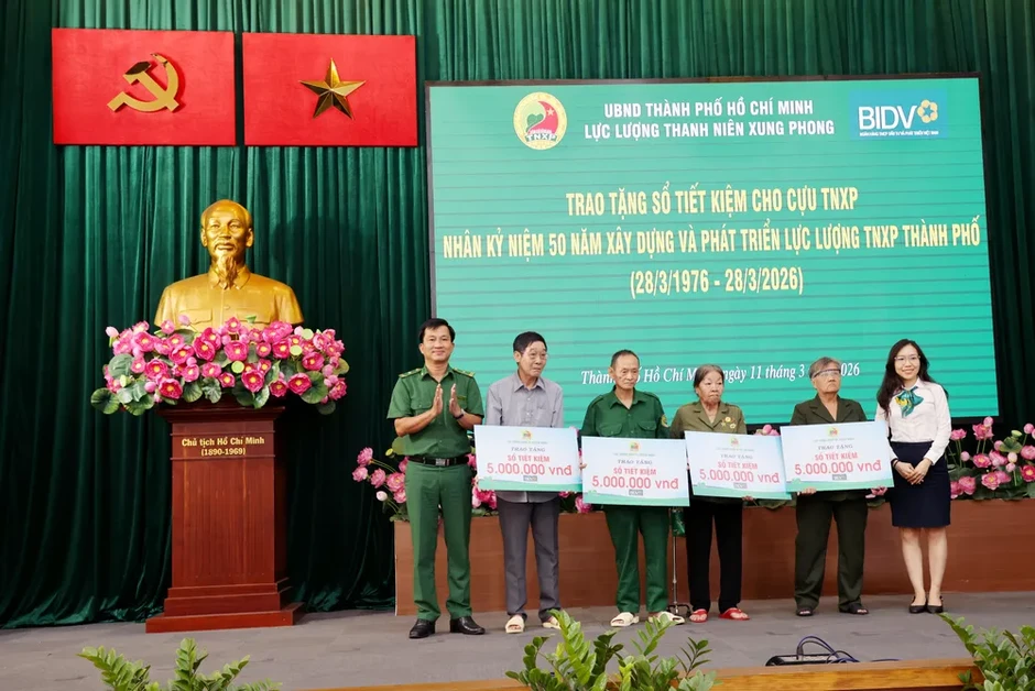 Lực lượng TNXP TPHCM tri ân, chăm lo đối tượng chính sách