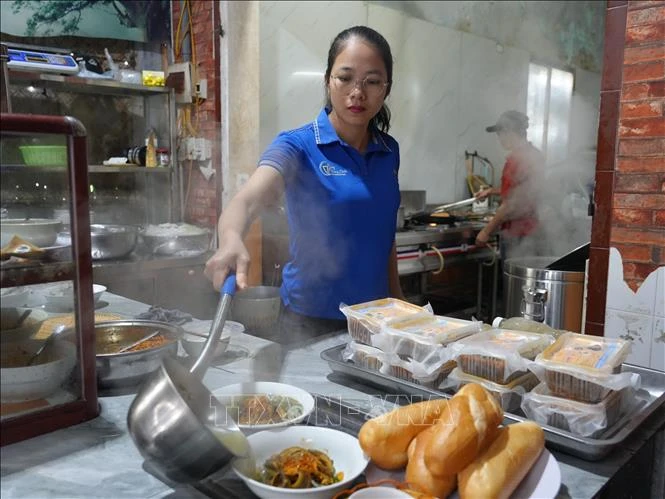 Lươn đồng Nghệ An: Khi dân dã hóa thành di sản thế giới Lươn đồng Nghệ An: Khi dân dã hóa thành di sản thế giới