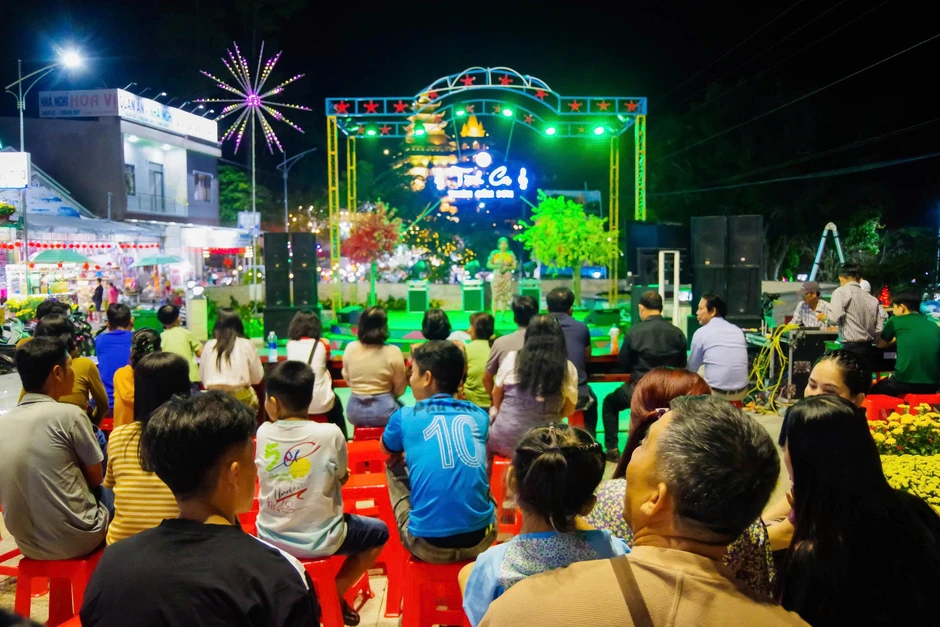 Lý do “Đà Lạt miền Tây” thu hút 25.000 khách du lịch tham gia lễ hội hoa đăng Lý do “Đà Lạt miền Tây” thu hút 25.000 khách du lịch tham gia lễ hội hoa đăng
