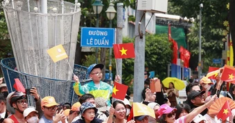 Lý do TPHCM tặng mỗi hộ nghèo 1 triệu