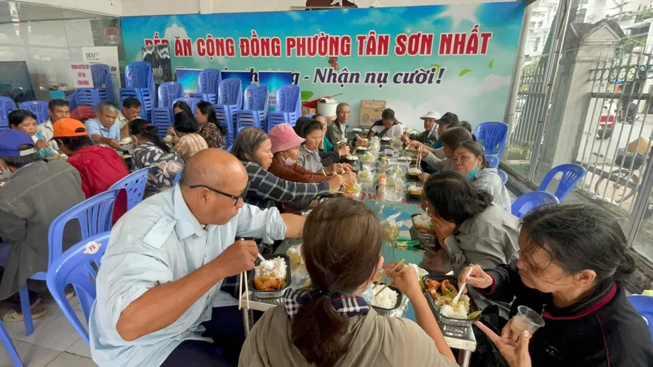 Mang hơi thở đời sống vào nghị trường Mang hơi thở đời sống vào nghị trường