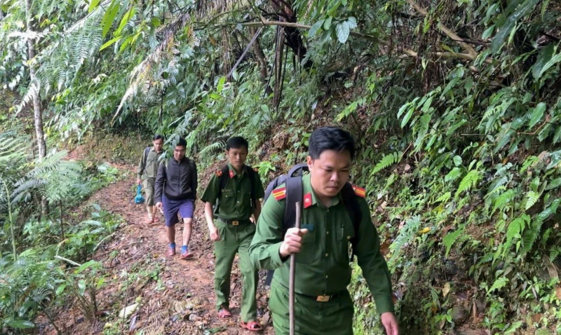 Mang Ngày hội non sông về những bản làng biệt lập giữa đại ngàn Trường Sơn hùng vĩ