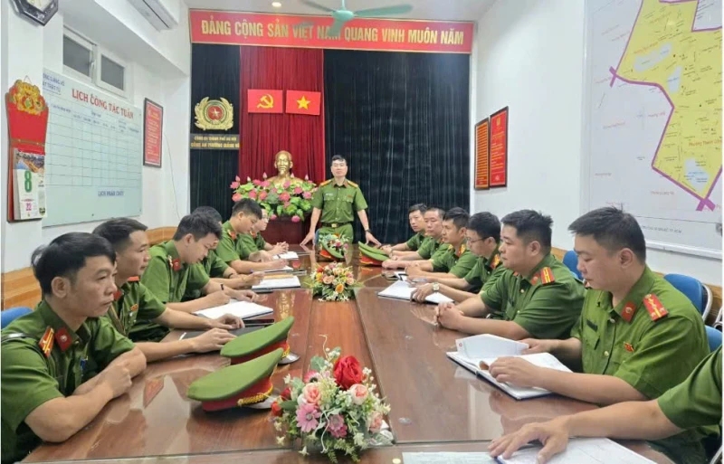 Mạnh tay xử lý chợ tạm, “chợ cóc” quanh chợ Thành Công Mạnh tay xử lý chợ tạm, “chợ cóc” quanh chợ Thành Công