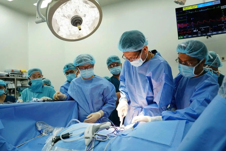 Mẹ hiến thận cứu con: Ca ghép đầu tiên thành công tại Nhi đồng 1 Mẹ hiến thận cứu con: Ca ghép đầu tiên thành công tại Nhi đồng 1