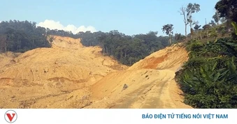 Miền núi Đà Nẵng sau thiên tai: Đường tạm, nhà tạm… nỗi lo không thể tạm