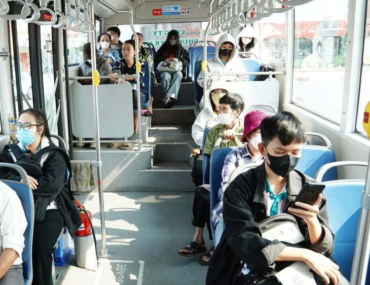 Miễn phí xe buýt: cơ hội để thay đổi thói quen giao thông Miễn phí xe buýt: cơ hội để thay đổi thói quen giao thông