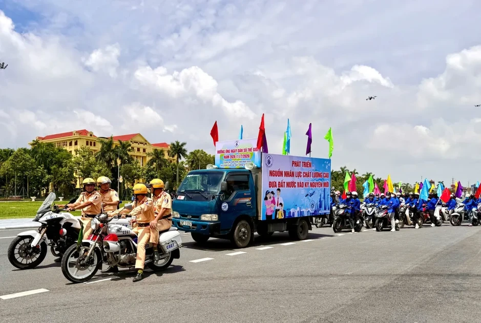 Mít tinh hưởng ứng Ngày Dân số thế giới: Đồng hành cùng thanh niên vì tương lai