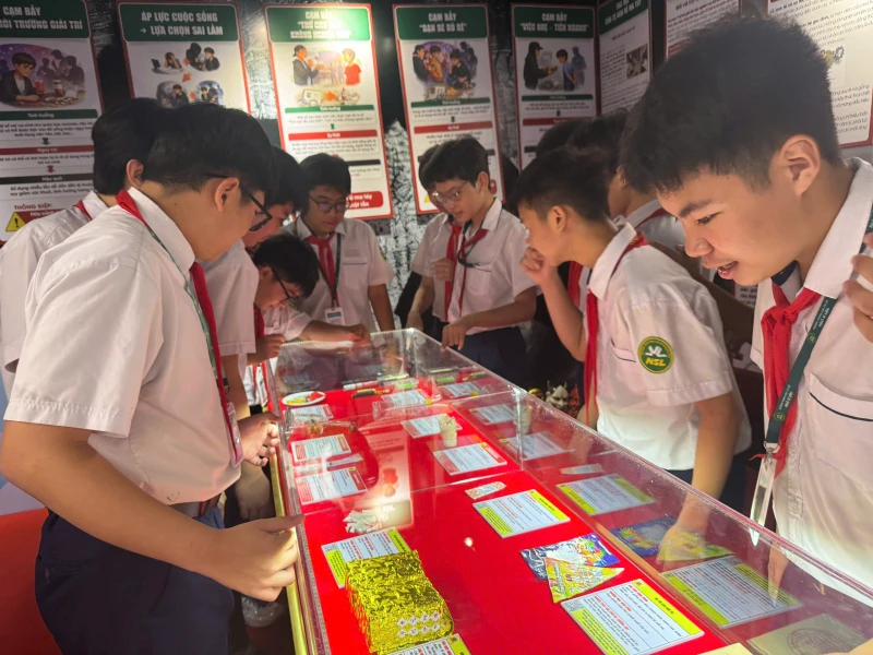 Mô hình “Điểm giáo dục phòng, chống ma túy” đầu tiên trong trường học tại TP Hồ Chí Minh Mô hình “Điểm giáo dục phòng, chống ma túy” đầu tiên trong trường học tại TP Hồ Chí Minh