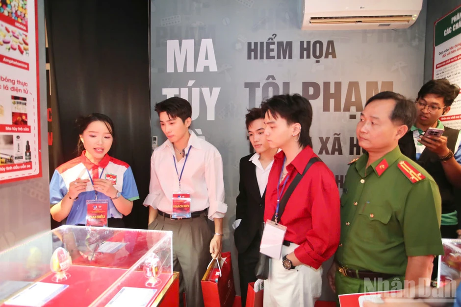 Mô hình điểm về tuyên truyền tác hại của ma túy Mô hình điểm về tuyên truyền tác hại của ma túy